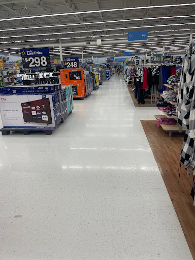 Department Store «Walmart Supercenter», reviews and photos, 16865 Clover Rd, Noblesville, IN 46060, USA