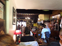 Atmosphère du Restaurant de cuisine traditionnelle Auberge Du Coq Pérouges à Pérouges - n°20