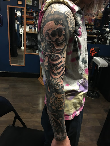 Tattoo Shop «Monolith Tattoo Co.», reviews and photos, 2803 Nolensville Pike, Nashville, TN 37211, USA