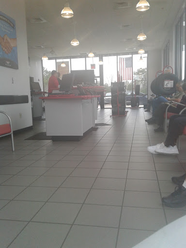 Tire Shop «Discount Tire Store - Peachtree City, GA», reviews and photos, 2801 GA-54, Peachtree City, GA 30269, USA