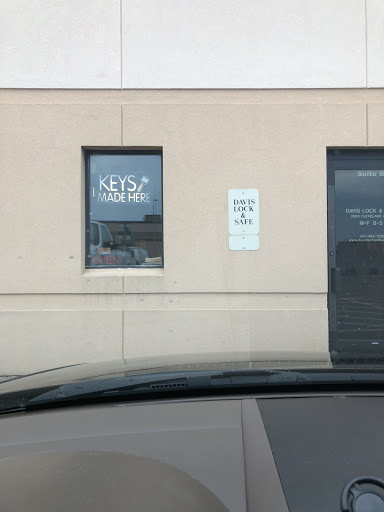 Locksmith «Davis Lock & Safe», reviews and photos, 2500 Cleveland Ave, St Paul, MN 55113, USA
