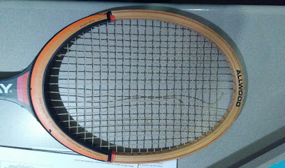 The Racquet Stringer
