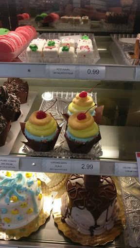 Supermarket «Publix Super Market at University Walk», reviews and photos, 2875 University Pkwy, Sarasota, FL 34243, USA