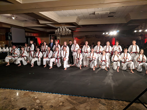 Banquet Hall «Villa Penna Banquet Office Hours: Mon-Sat 10am-6pm», reviews and photos, 43985 Hayes Rd, Sterling Heights, MI 48313, USA