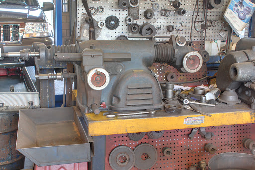 Auto Repair Shop «North Hollywood Auto Repair», reviews and photos, 5451 Tujunga Ave, North Hollywood, CA 91601, USA