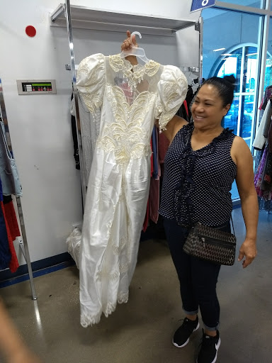 Thrift Store «Goodwill», reviews and photos