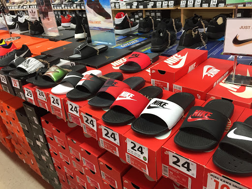 Shoe Store «Shoe City - Orange», reviews and photos, 969 N Tustin St, Orange, CA 92867, USA