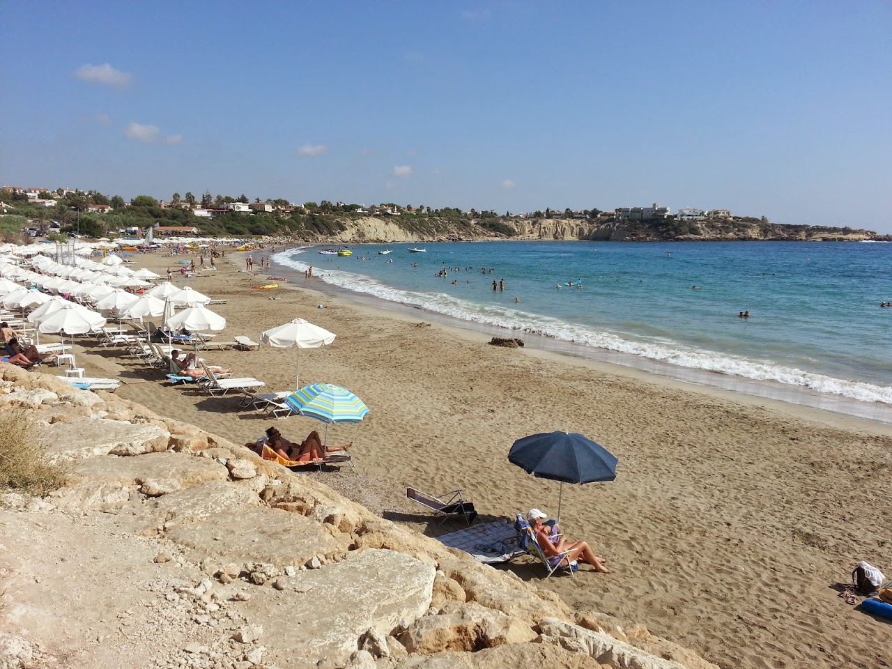 Coral Bay'in fotoğrafı kısmen tatil bölgesi