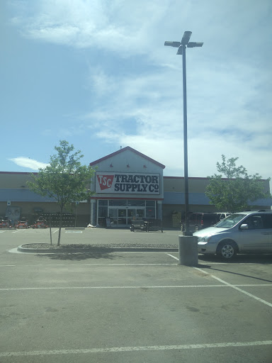Home Improvement Store «Tractor Supply Co.», reviews and photos, 200 West Marketplace Drive, Bennett, CO 80102, USA