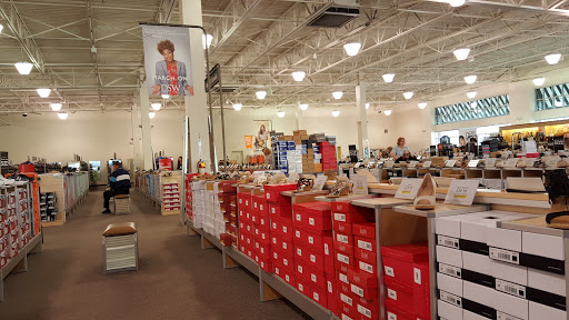 Shoe Store «DSW Designer Shoe Warehouse», reviews and photos, 314 Marketplace Mile, Plainfield, IN 46168, USA