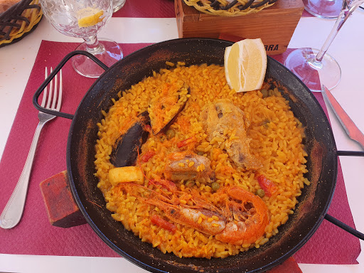 Restaurantes para comer paella en Granada
