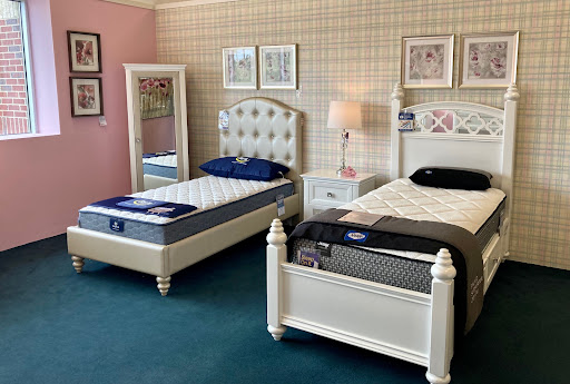 Furniture Store «Raymour & Flanigan Furniture and Mattress Store», reviews and photos, 9 Cabot Blvd E, Langhorne, PA 19047, USA