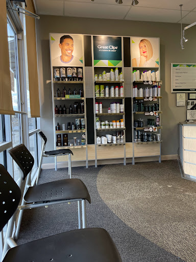 Hair Salon «Great Clips», reviews and photos, 131 Business Park Dr #500, Kenedy, TX 78119, USA