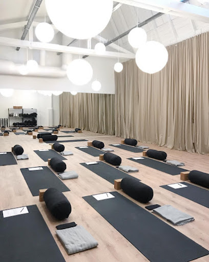 Prana Studio - Yoga & Pilates Studio