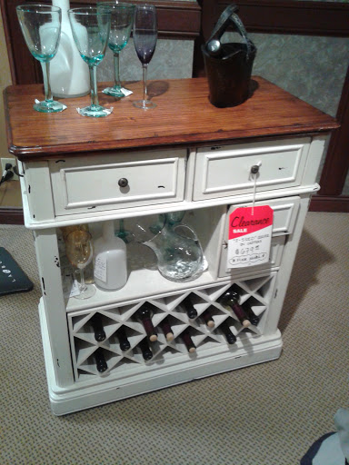 Furniture Store «La-Z-Boy Furniture Galleries», reviews and photos, 150 Sunrise Hwy, Rockville Centre, NY 11570, USA