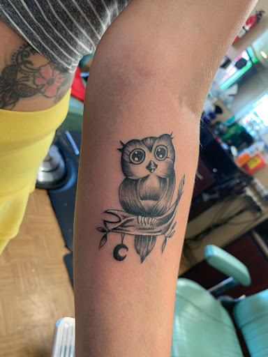 Tattoo Shop «Advanced Dermagraphics Tattoo», reviews and photos, 1132 E Pacific Coast Hwy, Long Beach, CA 90806, USA