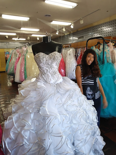 Bridal Shop «Azteca Bridal», reviews and photos, 1010 E Washington St, Phoenix, AZ 85034, USA