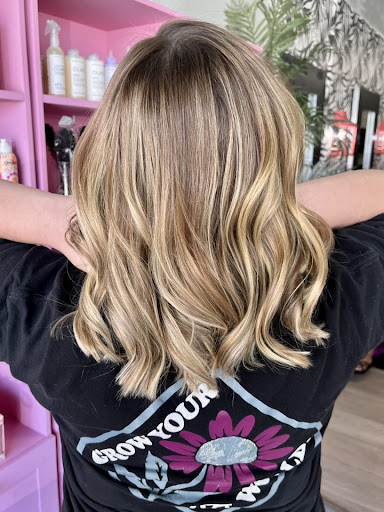 Hair Salon «Hello Beautiful Salon», reviews and photos, 1021 N Federal Hwy, Fort Lauderdale, FL 33304, USA