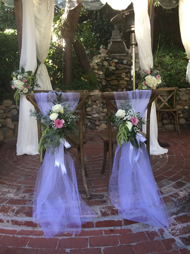 Angelas Florist and Gifts image