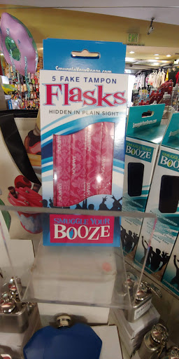 Gift Shop «Aahs! The Ultimate Gift Store», reviews and photos, 1090 Westwood Blvd, Los Angeles, CA 90024, USA