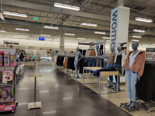 Department Store «Nordstrom Rack at Baldwin Commons», reviews and photos, 4852 S Baldwin Rd, Lake Orion, MI 48359, USA