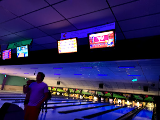 Bowling Alley «Pla-Mor Lanes & the Eleventh Frame Diner», reviews and photos, 807 4th St S, La Crosse, WI 54601, USA