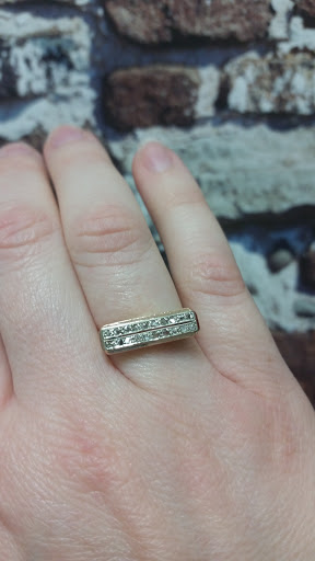 Jewelry Store «Joden Jewelers», reviews and photos, 144 S Broad St, Grove City, PA 16127, USA