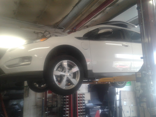 Auto Repair Shop «First Auto Service | Auto Repair Shop | Brake & Emission Repair Auburn WA», reviews and photos, 1021 Auburn Way S, Auburn, WA 98002, USA