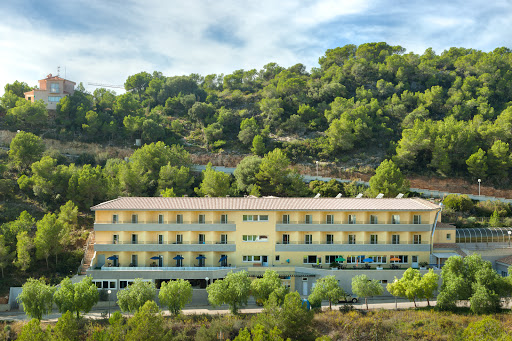 Centro Clínico CCAdicciones - Centro de Desintoxicación y Rehabilitación en Roda de Berà, Tarragona