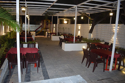 Diura Garden Restaurant and Bar