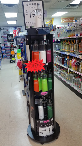 Liquor Store «Tiverton Liquor Store», reviews and photos, 65 Main Rd, Tiverton, RI 02878, USA