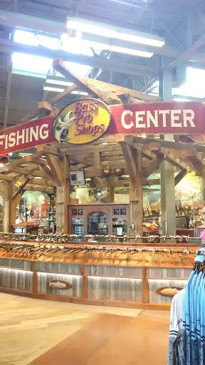 Sporting Goods Store «Bass Pro Shops», reviews and photos, 323 Opry Mills Dr, Nashville, TN 37214, USA