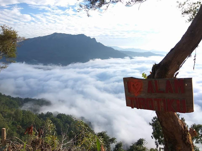 Wisata Alam Tirotiku lolai