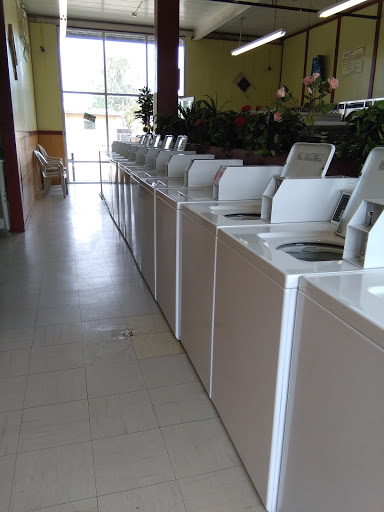 Laundromat «Washboard», reviews and photos, 225 Clark Ave, Yuba City, CA 95991, USA