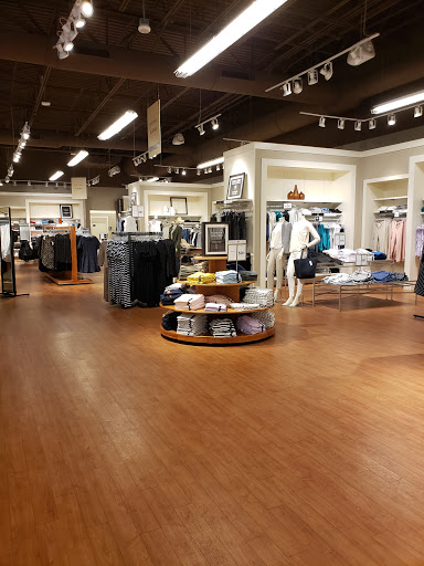Clothing Store «Banana Republic», reviews and photos, 5050 Factory Shops Blvd, Castle Rock, CO 80108, USA