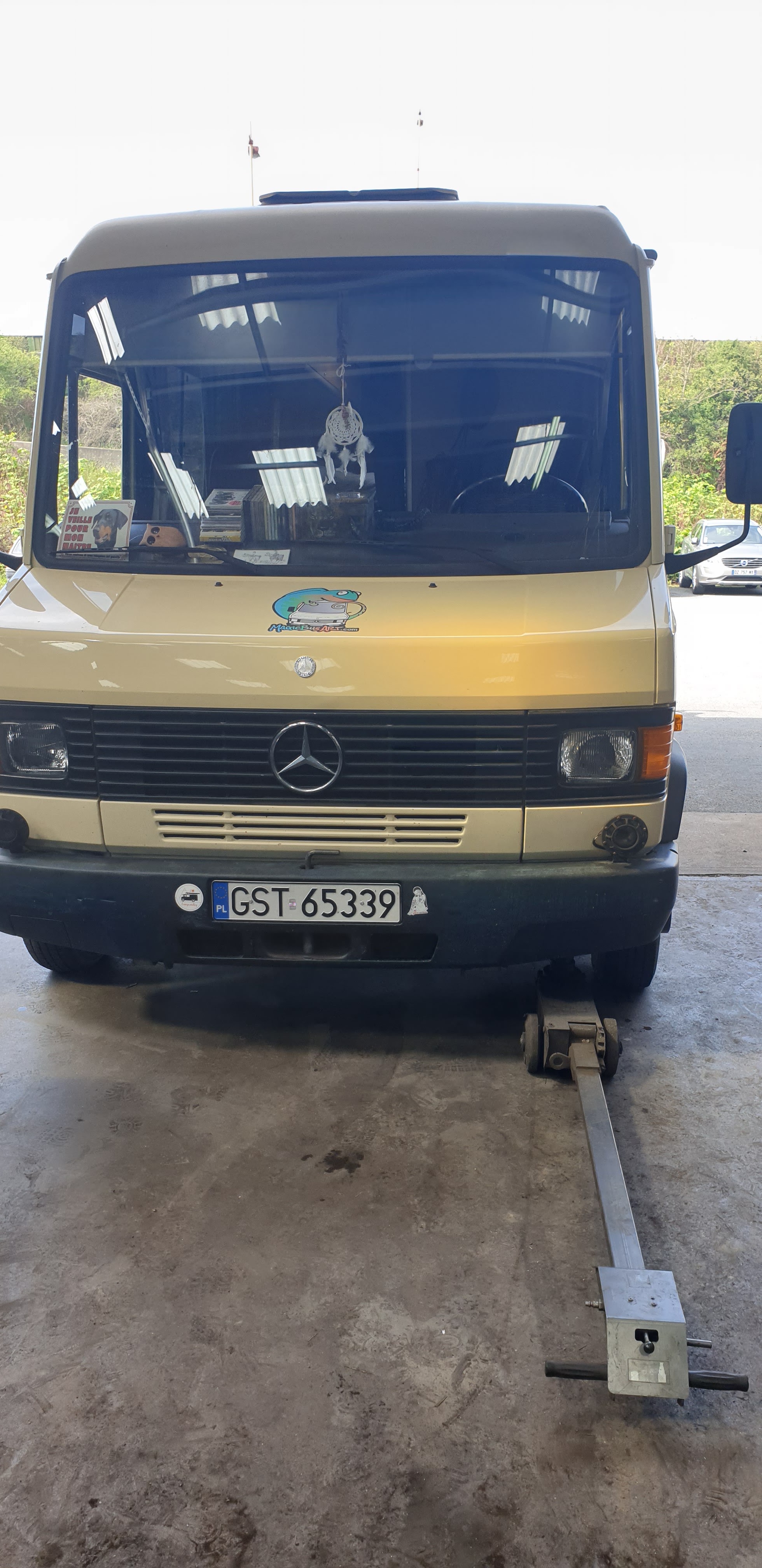 Photo n° 2 de l'avis de MagicBusArt. fait le 11/05/2021 à 19:58