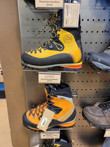 Outdoor Sports Store «Eastern Mountain Sports», reviews and photos, 100 Arthur F Brady Dr, Portsmouth, NH 03801, USA