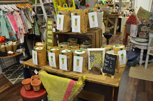 Boutique «Oak & Lace», reviews and photos, 802 S Main St, Columbia, TN 38401, USA