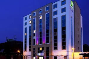 Holiday Inn Express London - Watford Junction, an IHG Hotel image