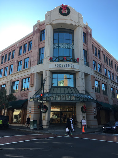 Forever 21, 211 King St, Charleston, SC 29401, USA, 