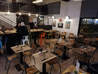 Atmosphère du Restaurant Corner Bistro Bouc à Bouc-Bel-Air - n°13