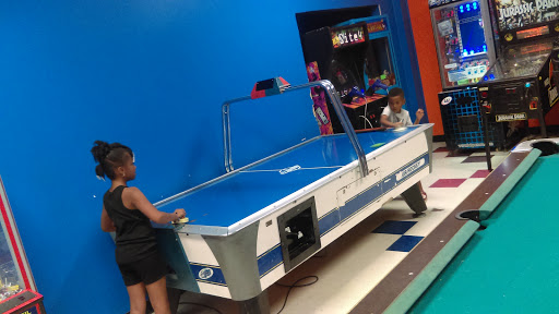 Bowling Alley «Wood Lanes», reviews and photos, 1173 US-40, Pilesgrove, NJ 08098, USA