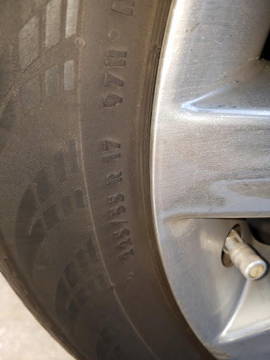 Tire Shop «Discount Tire Store - Tomball, TX», reviews and photos, 14239 Farm to Market 2920, Tomball, TX 77377, USA