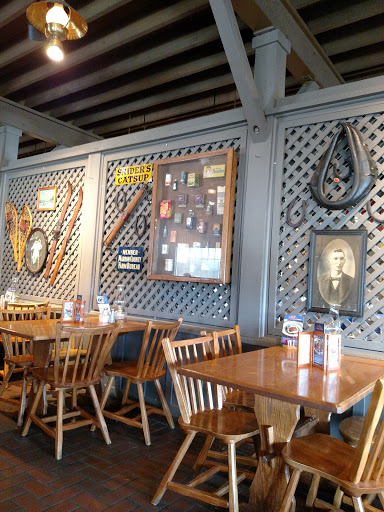 American Restaurant «Cracker Barrel Old Country Store», reviews and photos, 27491 Helen Dr, Perrysburg, OH 43551, USA