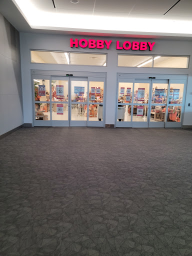 Craft Store «Hobby Lobby», reviews and photos, 290 Hawthorn Village Commons, Vernon Hills, IL 60061, USA