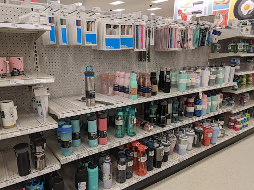 Department Store «Target», reviews and photos, 543 River Rd, Edgewater, NJ 07020, USA