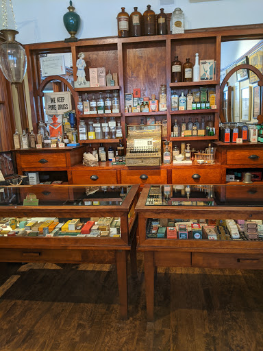 Local History Museum «Chudnow Museum of Yesteryear», reviews and photos, 839 N 11th St, Milwaukee, WI 53233, USA