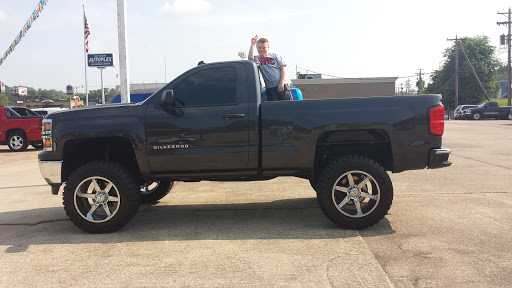 Car Dealer «Tony Knight Autoplex», reviews and photos, 955 N Riverside Dr, Clarksville, TN 37040, USA