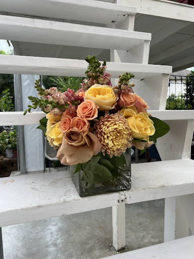 Florist «Tanglewood Flowers & Garden», reviews and photos, 5518 Dolores St, Houston, TX 77056, USA