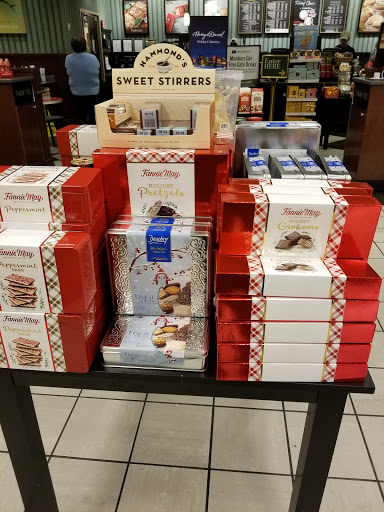 Book Store «Barnes & Noble», reviews and photos, 1980 N Dixie Hwy, Elizabethtown, KY 42701, USA